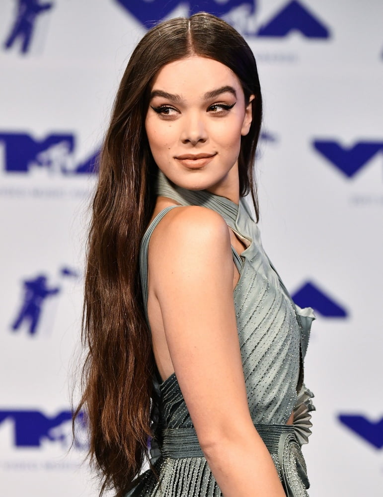 Jerk For Hailee Steinfeld #104092877