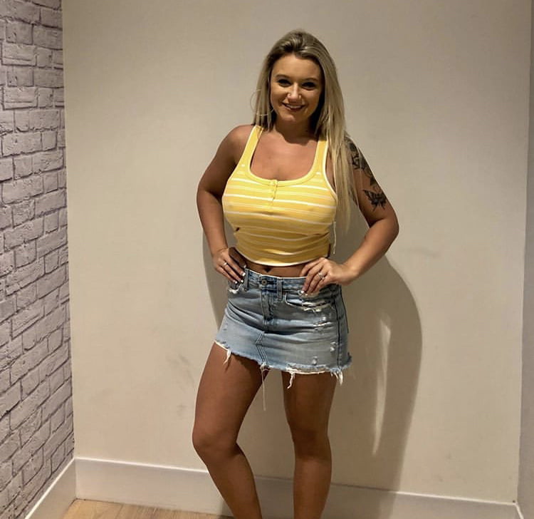 Braless cuties
 #102238346