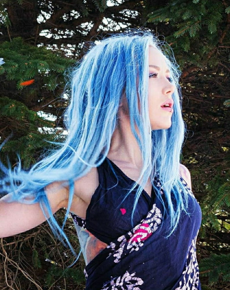 Alissa White-Gluz #97855422