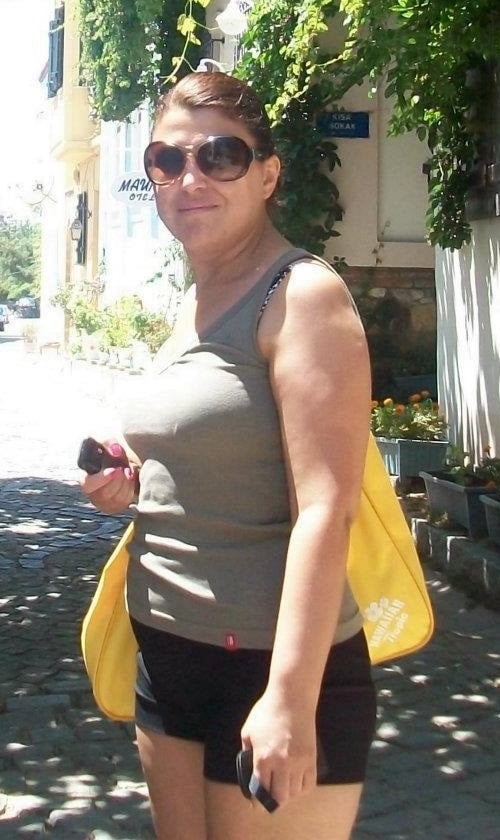 Türkische sexy mom - bitte fake von ihr
 #102230361