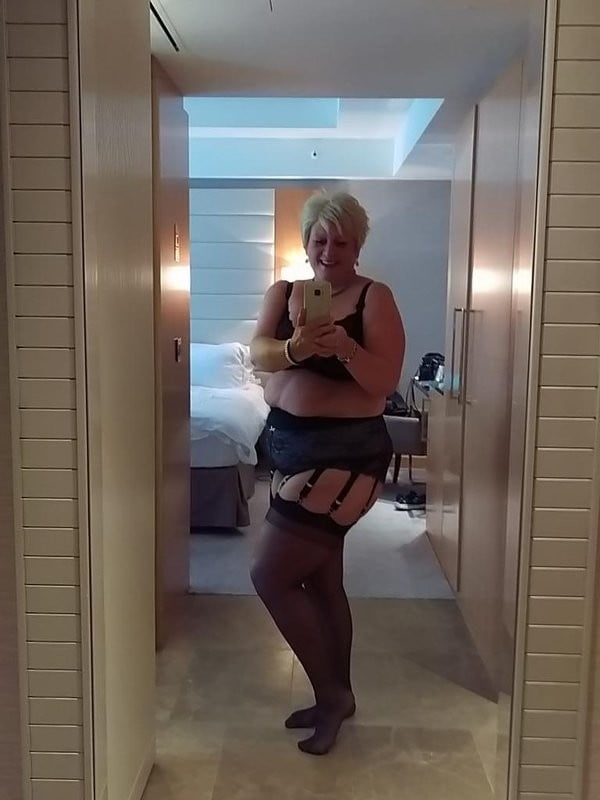 Caderas anchas de la mujer 336
 #103795837