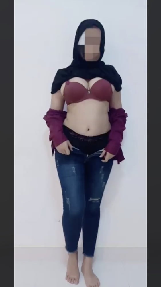 Ahchai big tits #89502436