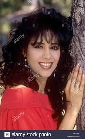 Ofra haza
 #89905088