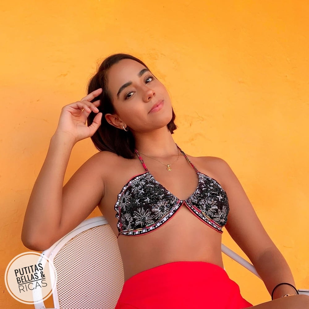 女性の写真 (18)
 #80066427