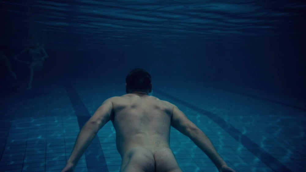 Male celebrity Max Riemelt totally nude vidcaps #106783110