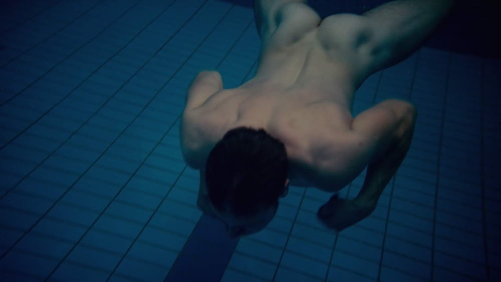 Male celebrity Max Riemelt totally nude vidcaps #106783113