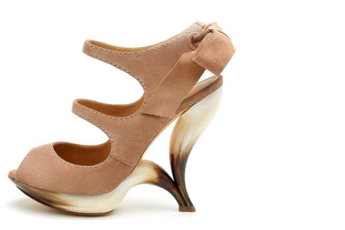 world of heels #81295996