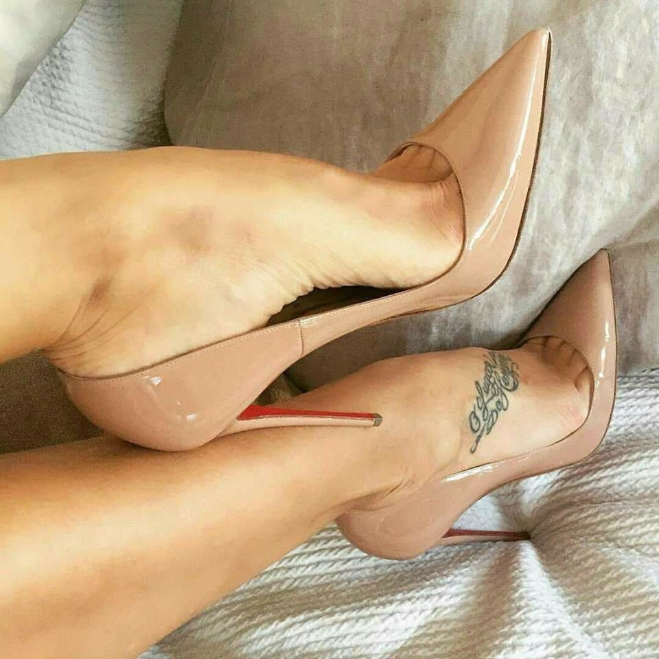world of heels #81296012