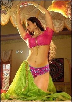 Actrice de Bollywood
 #81178810