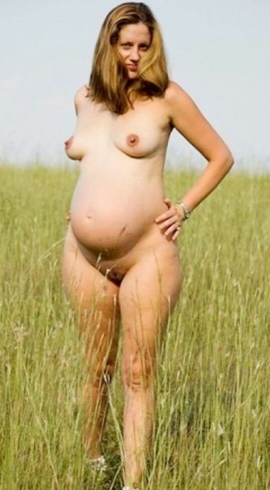 Amerikanische Nudisten schwangere Frau
 #91301877