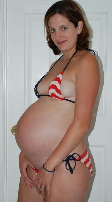 Amerikanische Nudisten schwangere Frau
 #91301895
