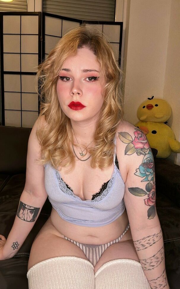 Meowriza nude #109773171