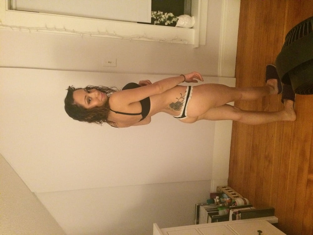 Cuck webslut esposas 26
 #101920677