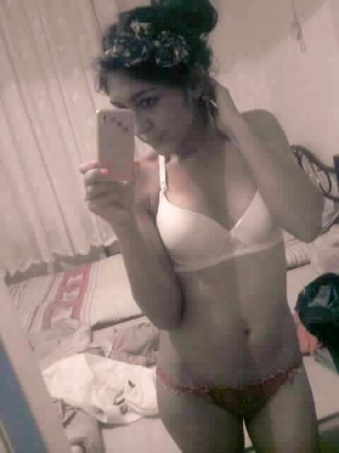 Chica deli deli
 #81074253