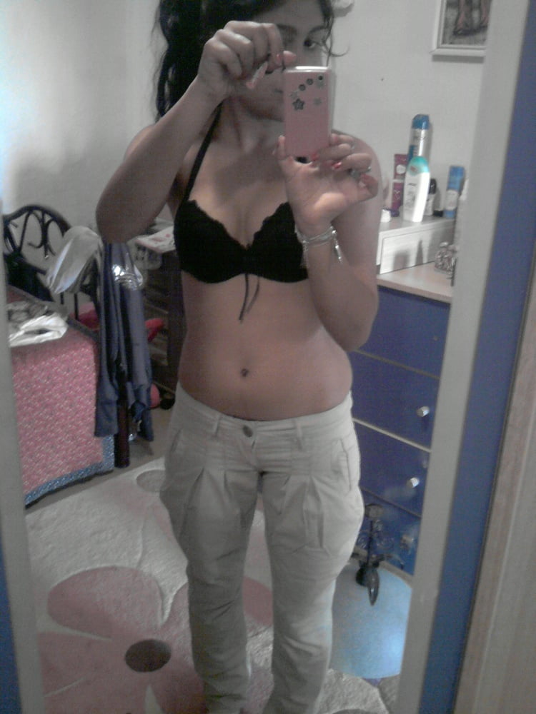 Chica deli deli
 #81074280