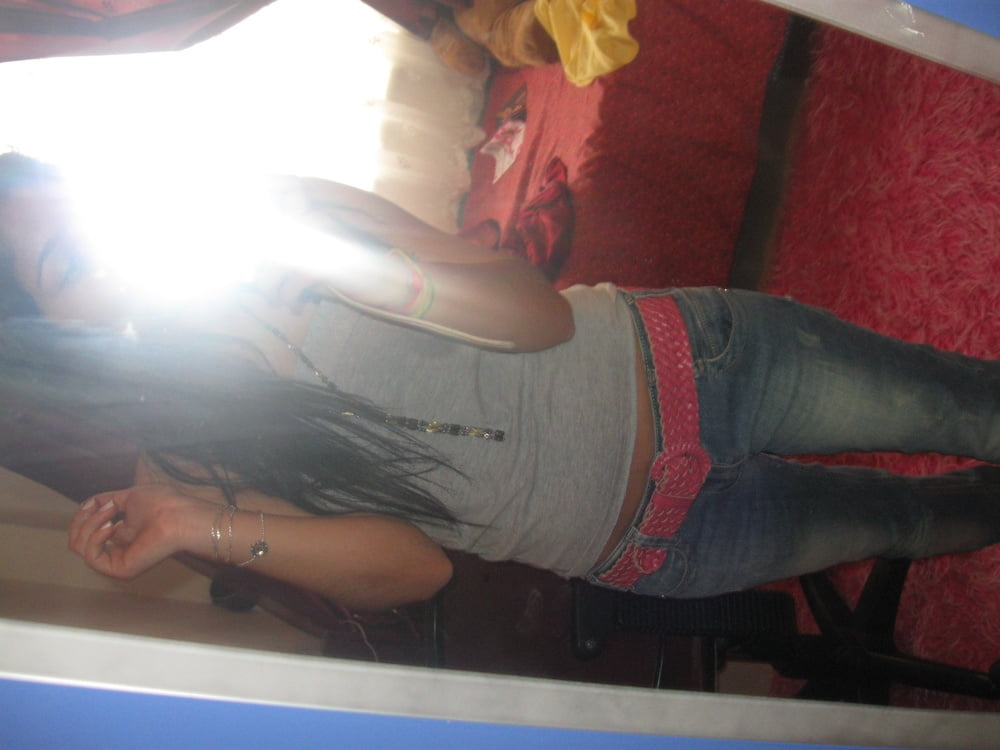 Chica deli deli
 #81074307