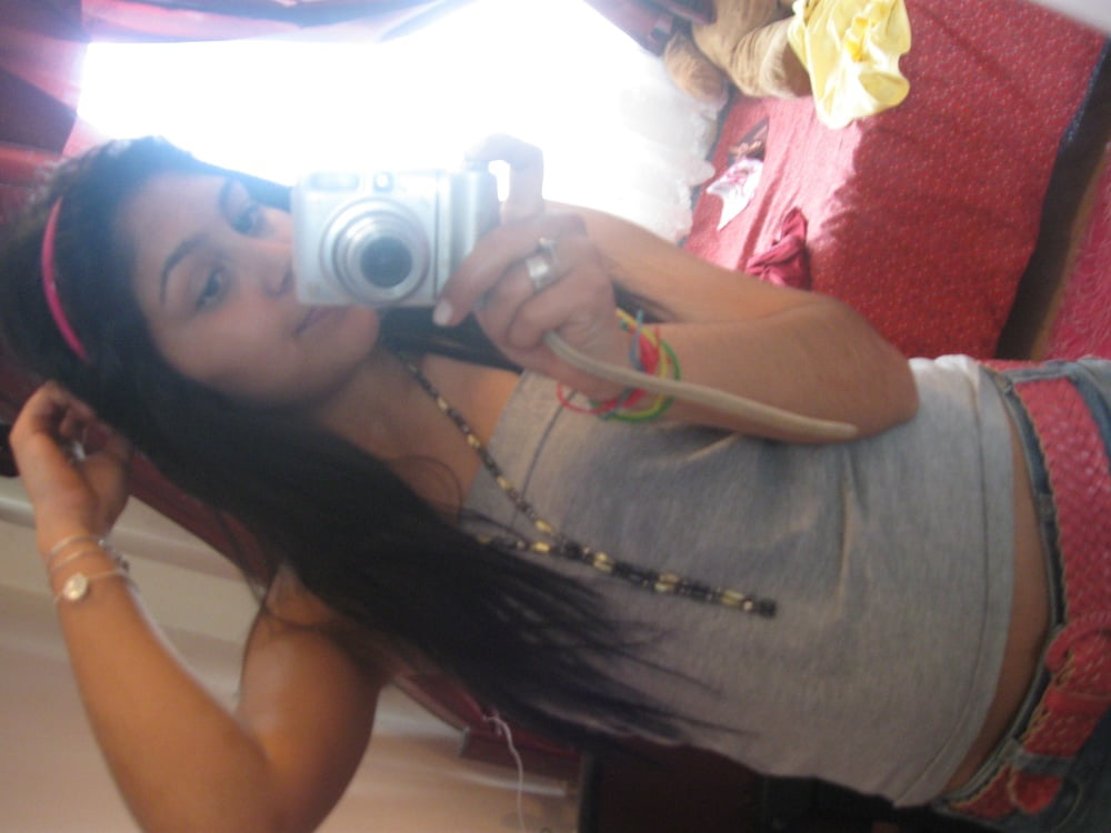 Chica deli deli
 #81074317