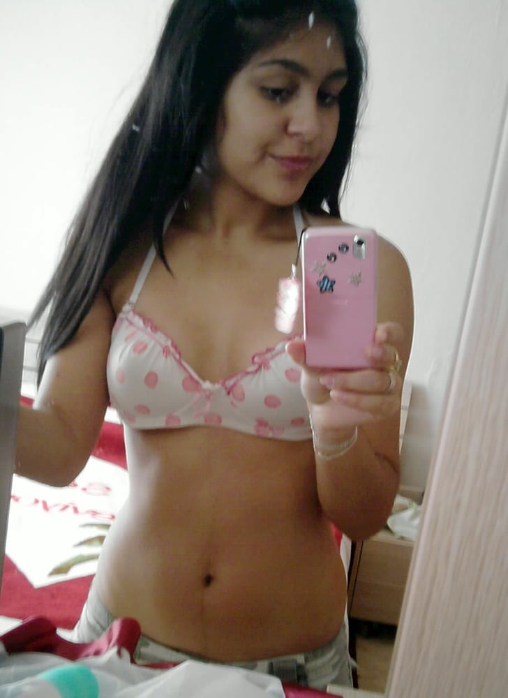 Chica deli deli
 #81074329