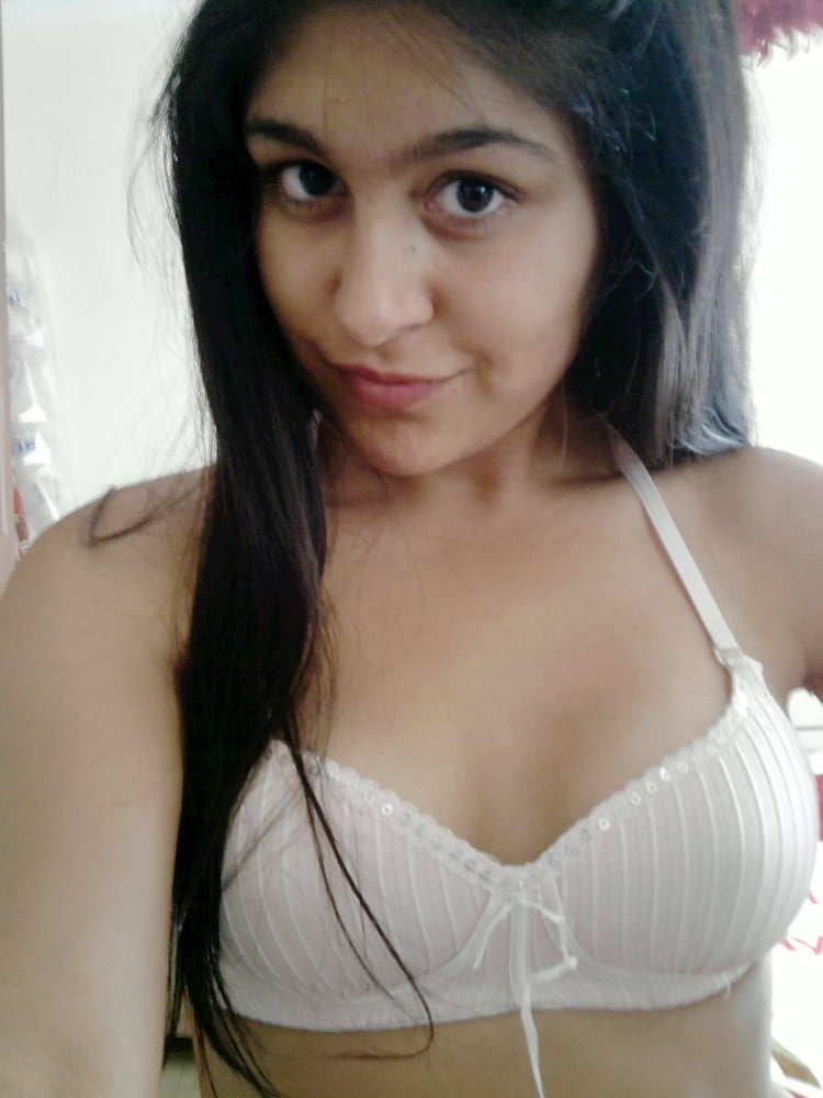 Chica deli deli
 #81074344