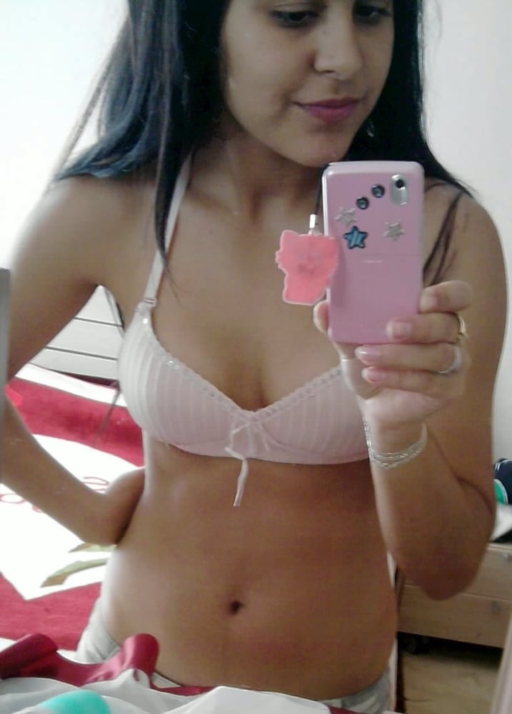 Chica deli deli
 #81074354