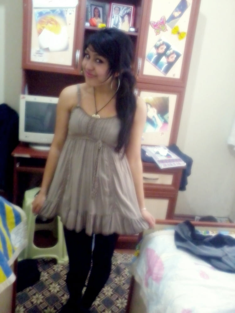 Chica deli deli
 #81074369