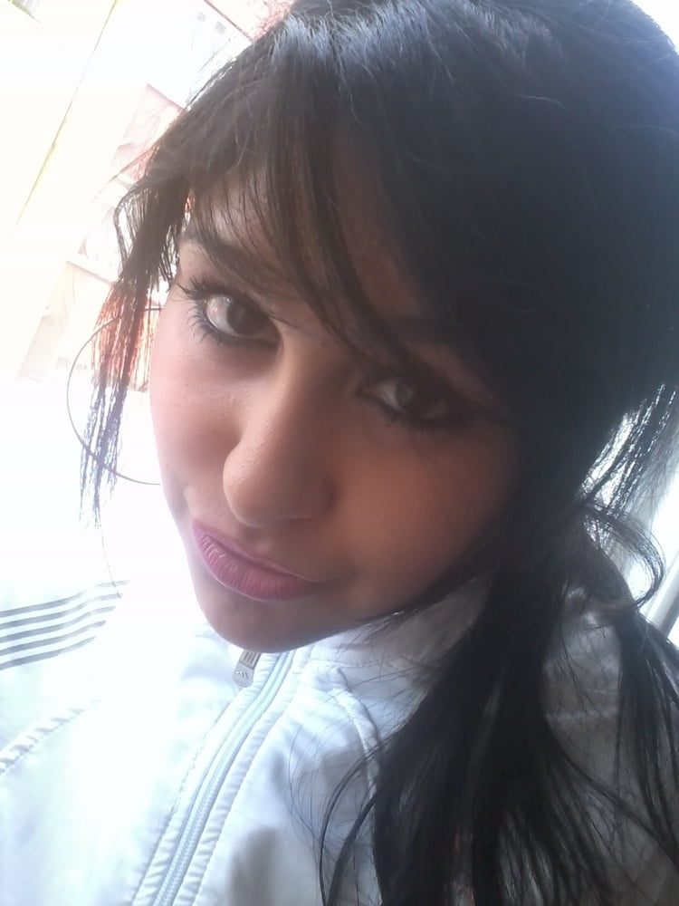 Chica deli deli
 #81074396