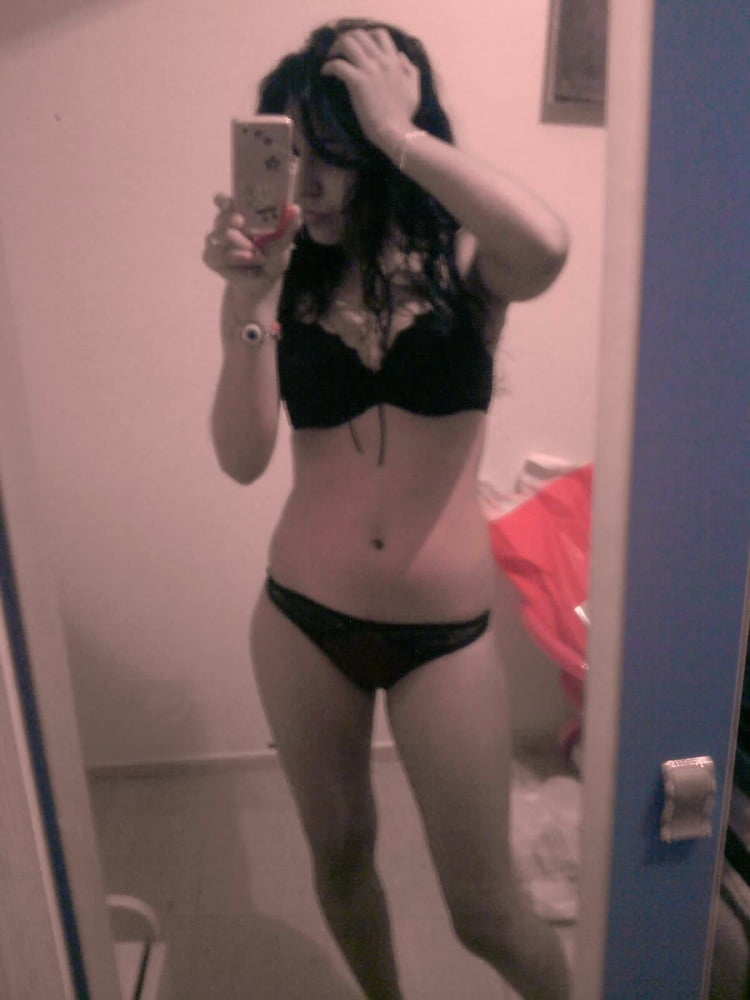 Chica deli deli
 #81074401