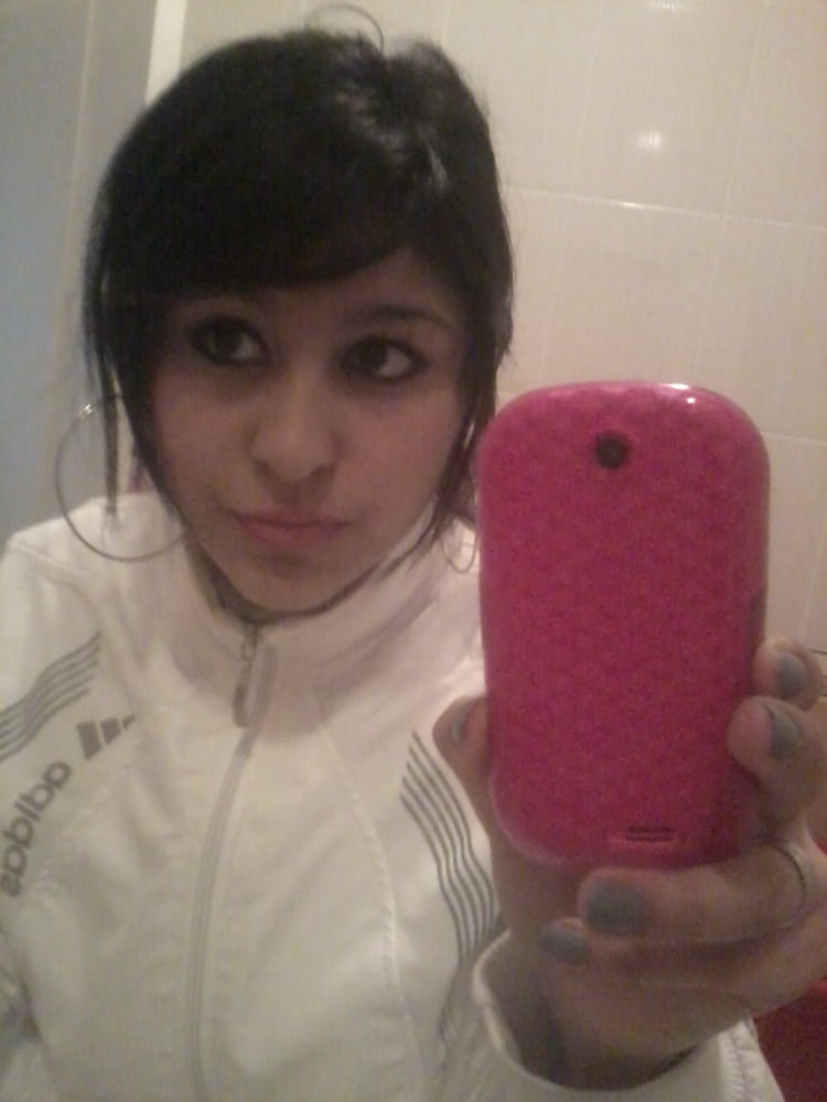 Chica deli deli
 #81074407