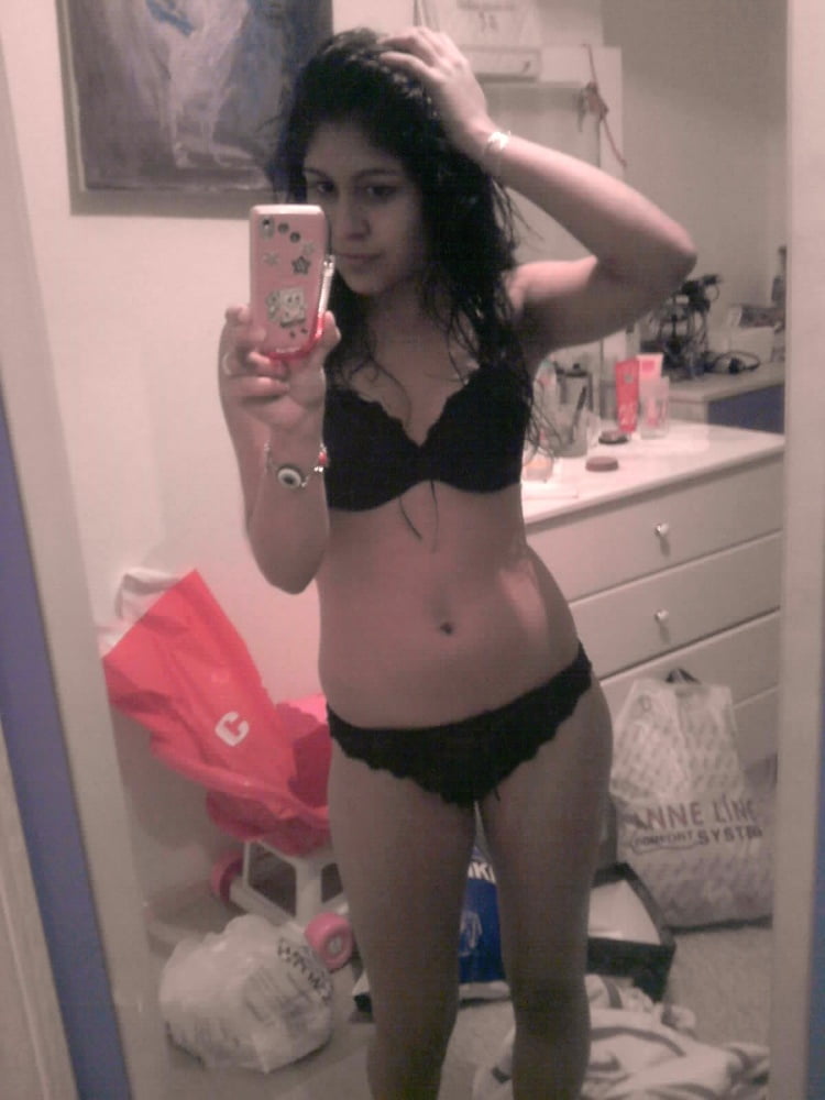 Chica deli deli
 #81074425