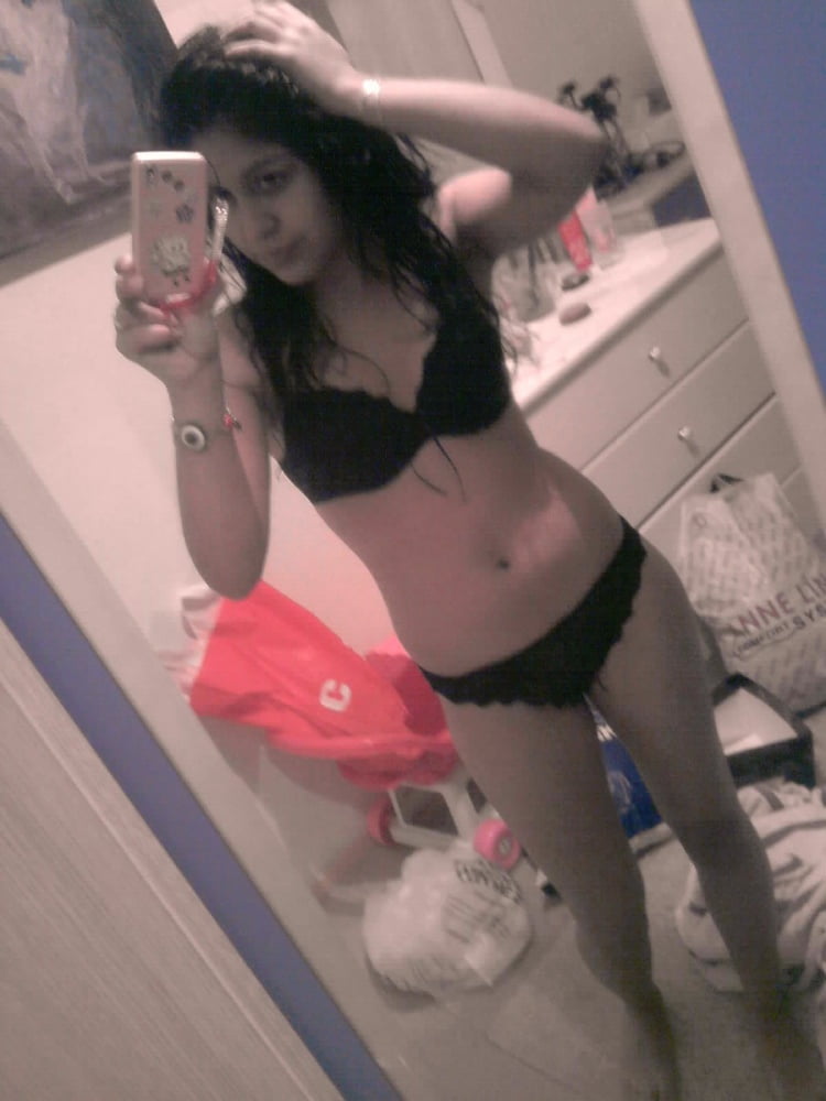 Chica deli deli
 #81074436