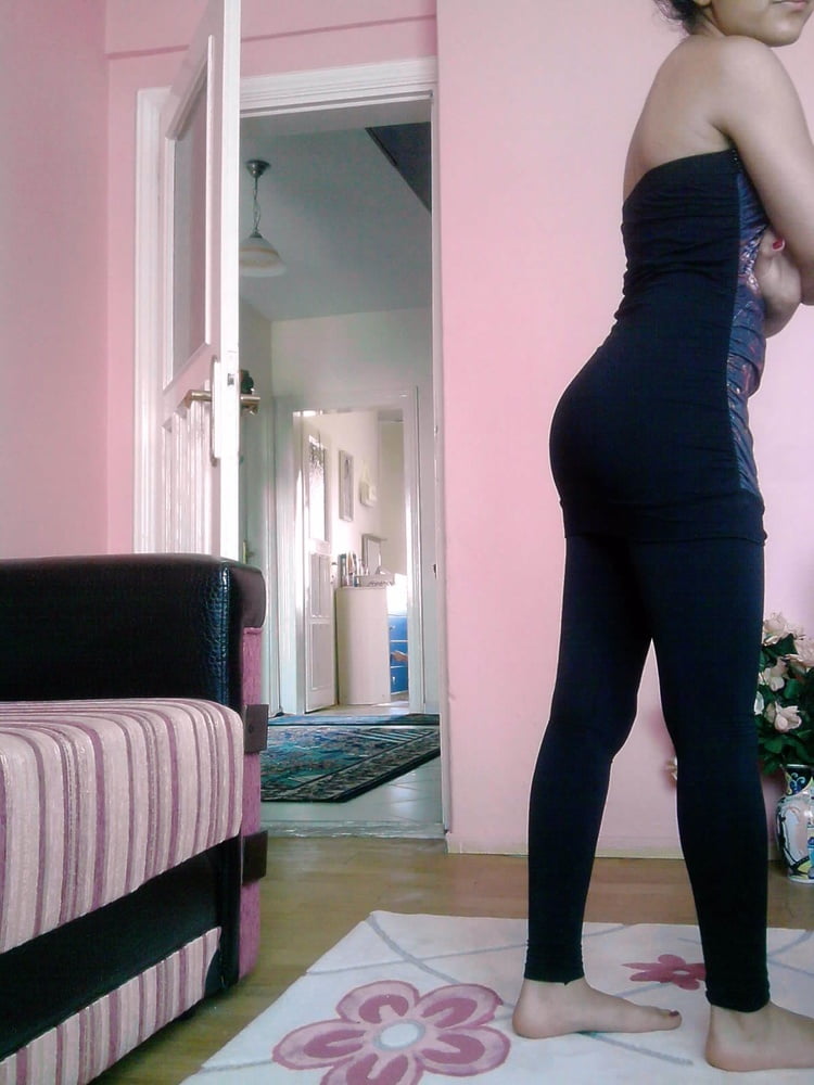 Chica deli deli
 #81074439