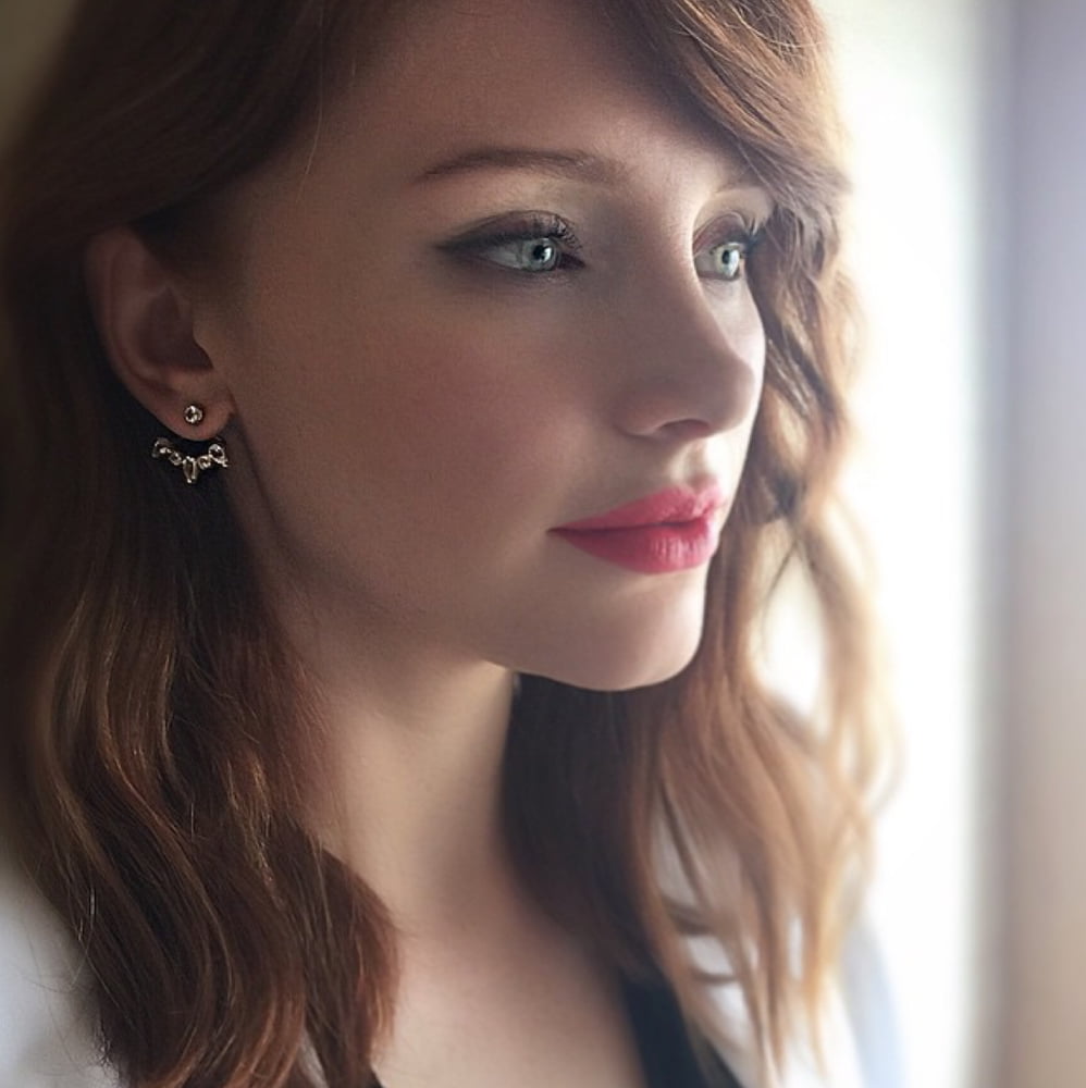 Bryce Dallas Howard  Best For Your Tribute #104375832