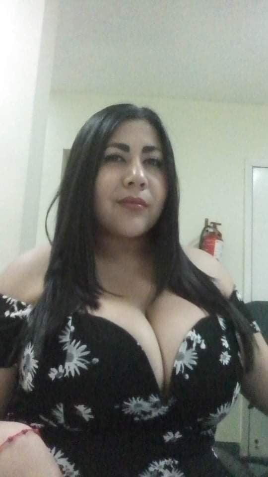 Milf with big fat tits
 #100409232