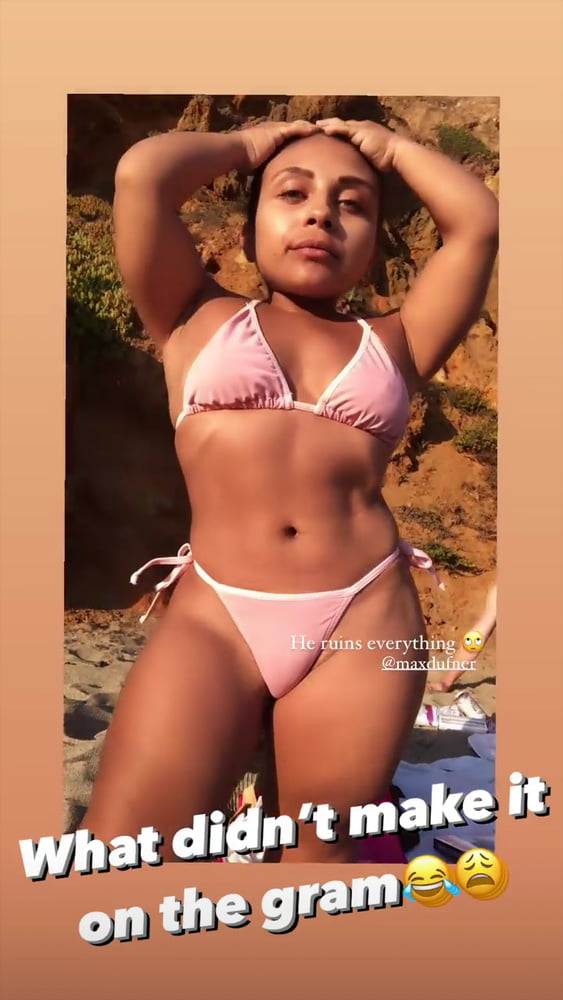 Random chicks 91
 #79901537