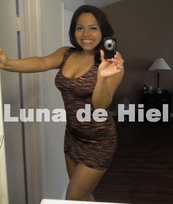 インドの大きなおばさんたちのお尻。
 #95107507