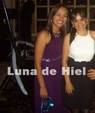 インドの大きなおばさんたちのお尻。
 #95107566