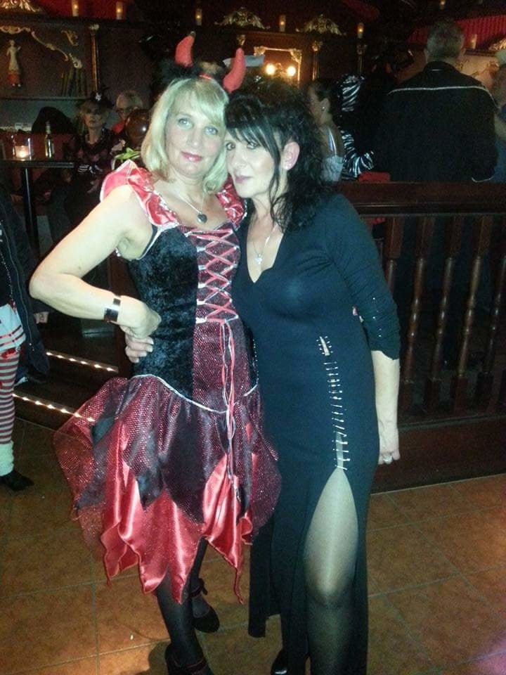 Reife enge lustvolle frauen
 #92128294