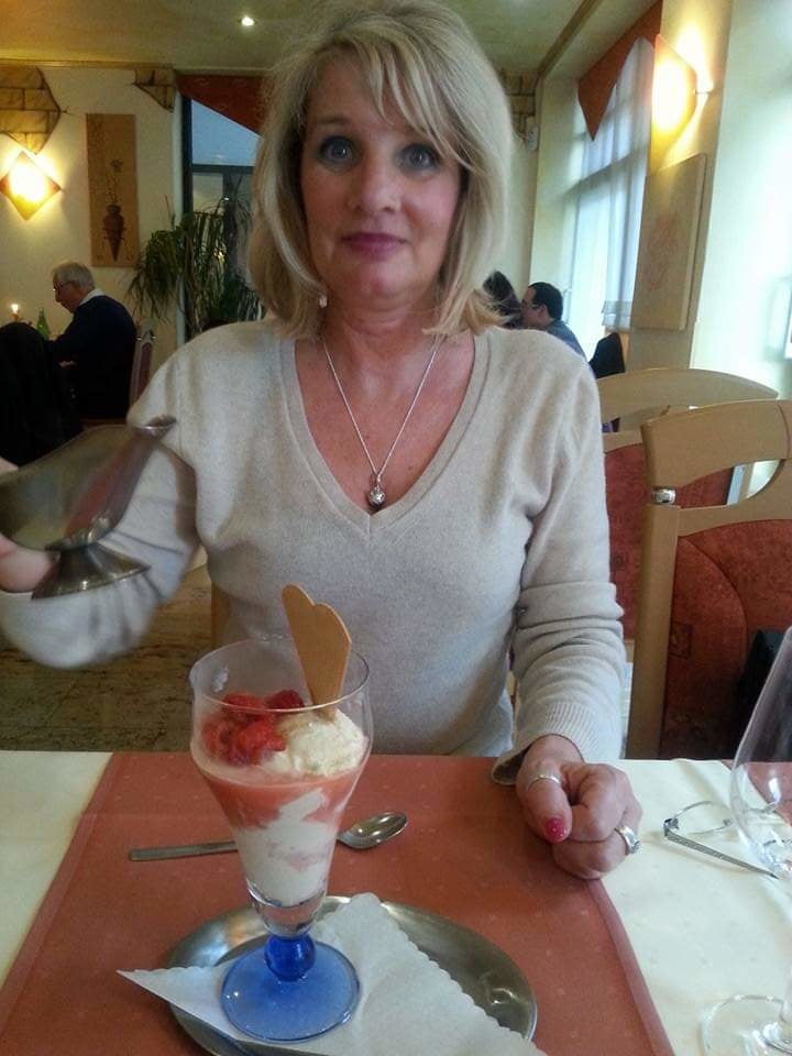 Reife enge lustvolle frauen
 #92128297