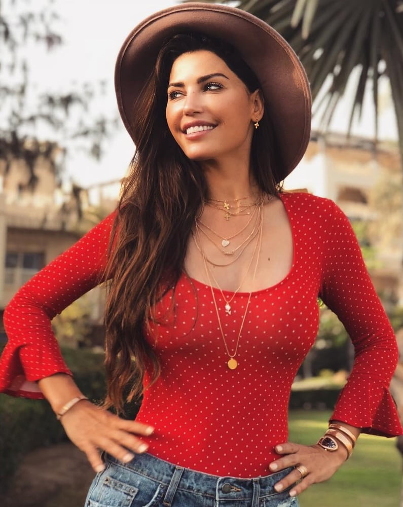 YOLANTHE PICTURES #100897899