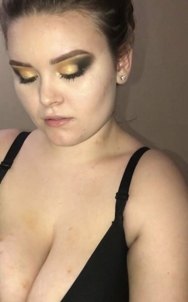 Rileelovee desnuda #108399762