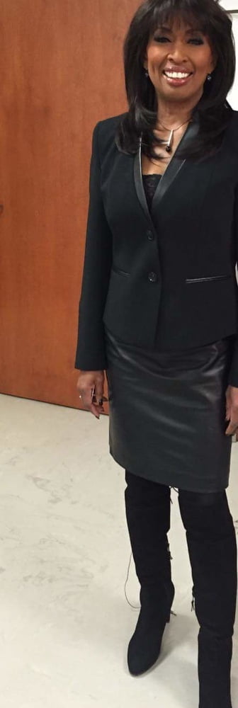 Milfs & gilfs usando botas no.6
 #104193584