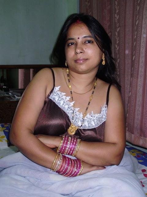 Indische Frau 4
 #89113145