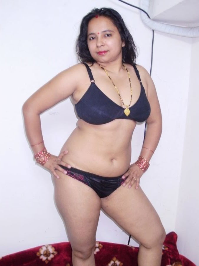 Indische Frau 4
 #89113197