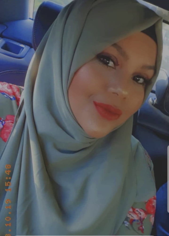 Gulcan Ucar Darmstadt (Comment) #105848140