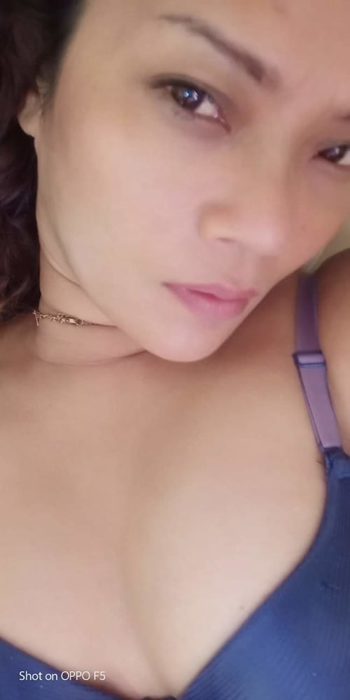 Ibu tetek besar #81304552