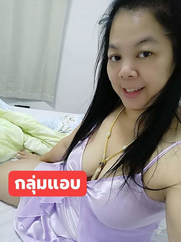 Ibu tetek besar #81304576