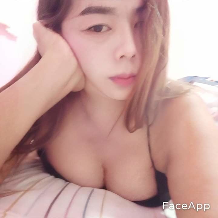 Ibu tetek besar #81304581