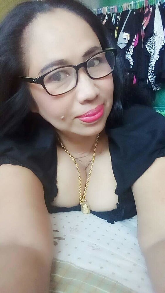 Ibu tetek besar #81304613