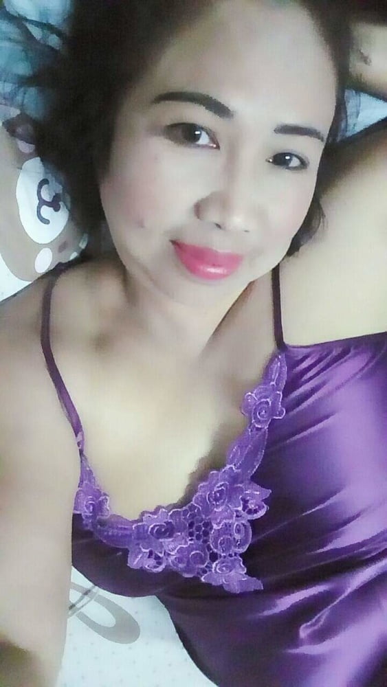 Ibu tetek besar #81304617