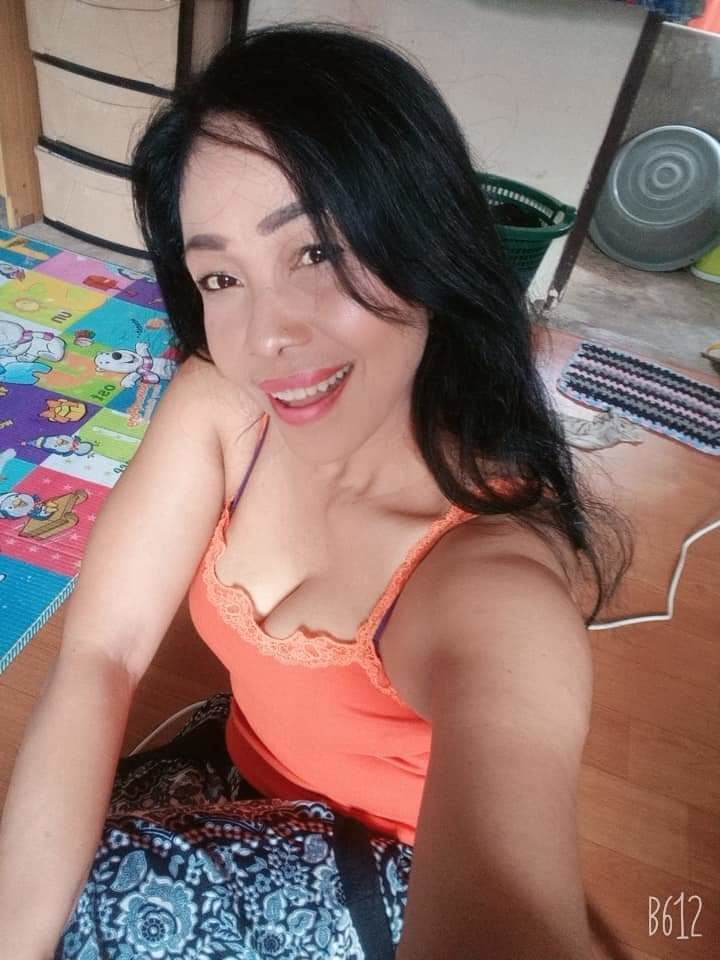 Ibu tetek besar #81304633